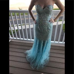 Prom dress